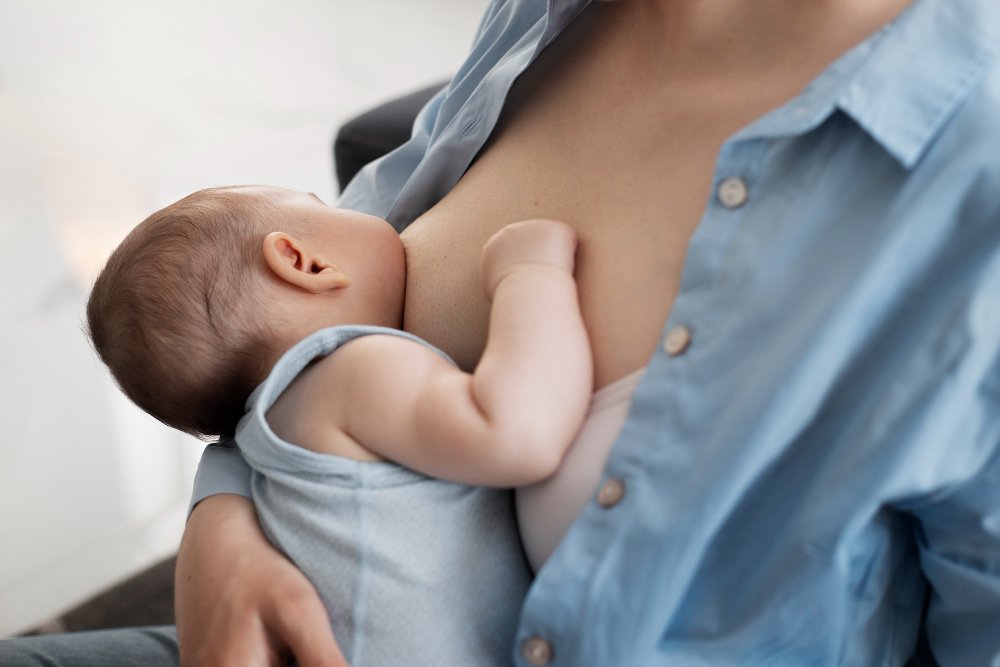 Mães que tiveram filhos por parto normal ou natural têm mais facilidade para amamentar