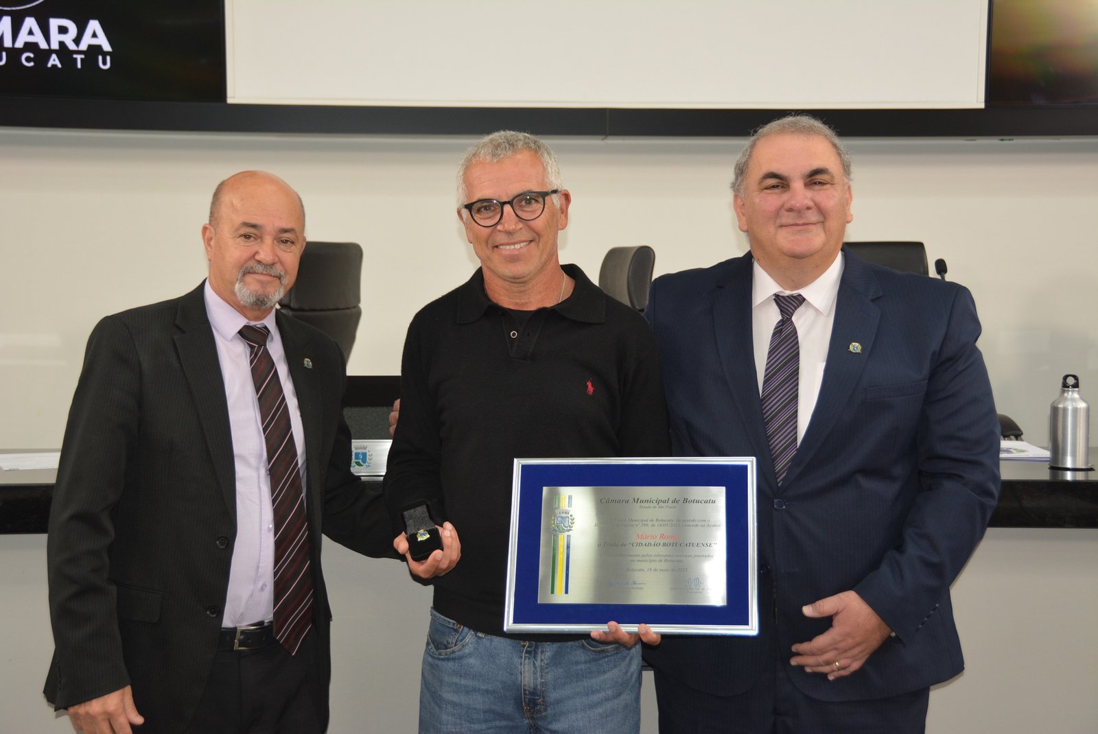 Mário Roma recebe Título de Cidadão Botucatuense na Câmara