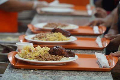 Escolas estaduais recebem inscrições para almoço nas férias