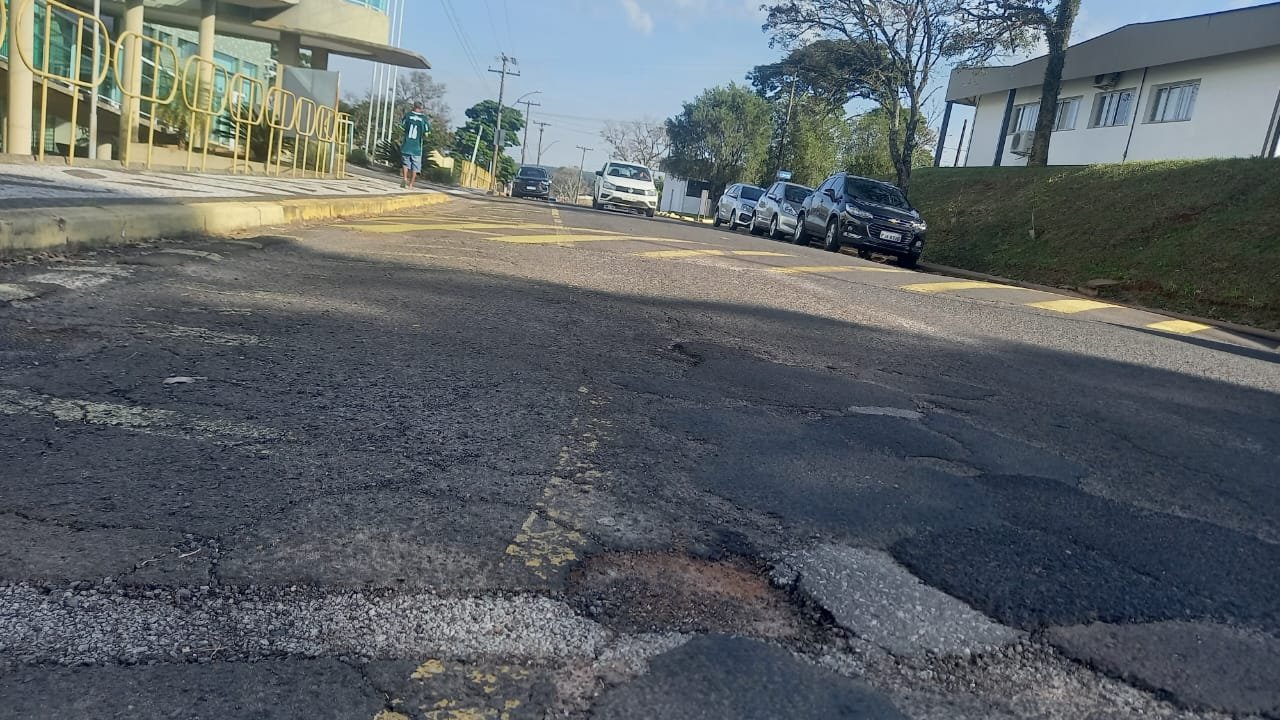 Unesp anuncia recape das ruas dos campus de Rubião Júnior e do Lageado