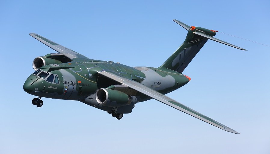 Embraer e FAB assinam acordo para ampliar capacidade do C-390