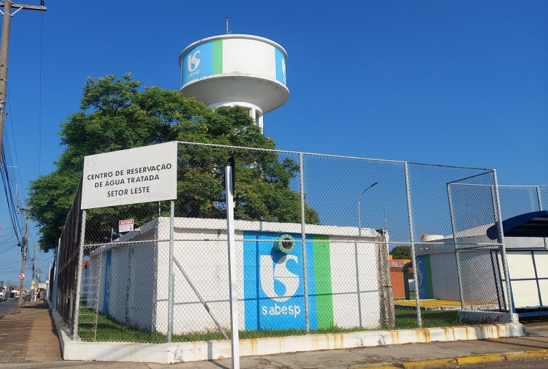 Mesmo após privatização, tarifa cobrada pela Sabesp continuará a subir, diz  Tarcísio de Freitas