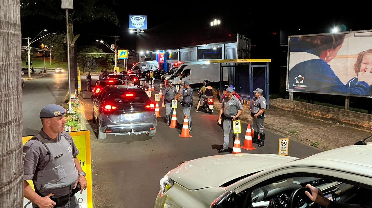 Operação em Botucatu coíbe abusos no trânsito