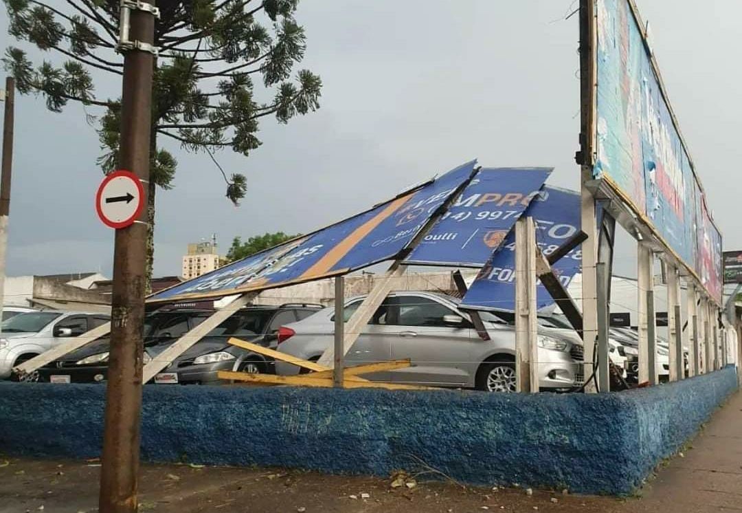 Temporal volta a provocar estragos na região
