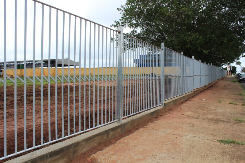 Recinto de exposições de Avaré recebe novo cercamento
