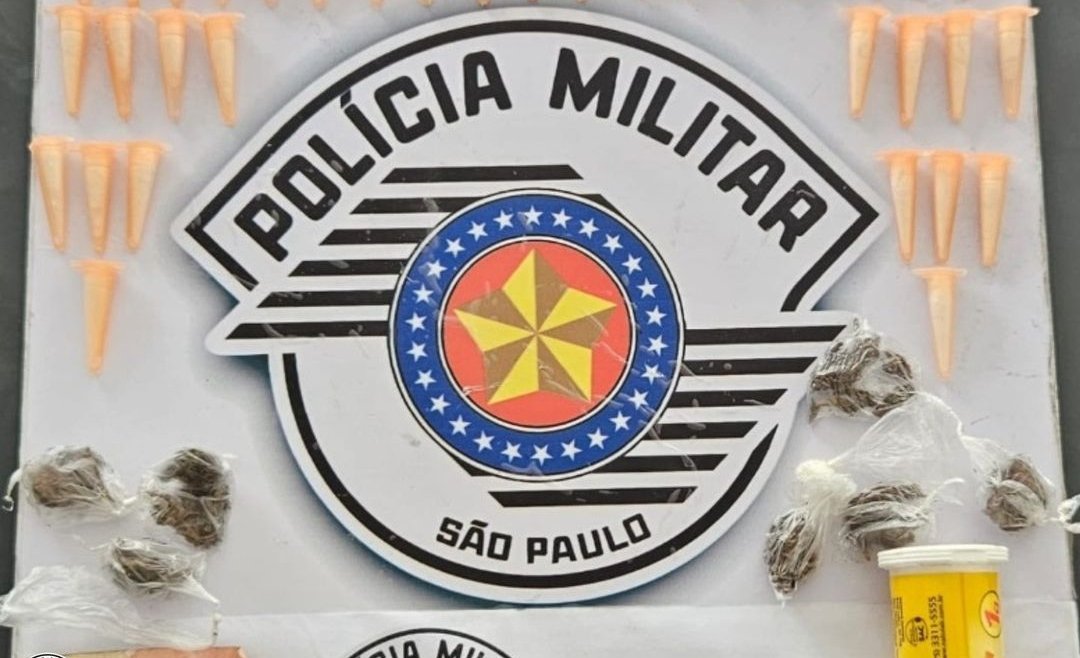Menor se incomoda com viatura e é apreendido por tráfico