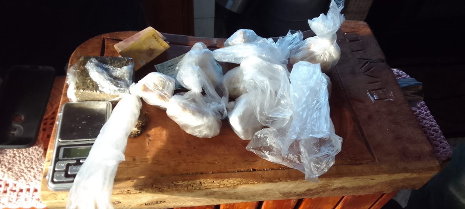 Operação da Polícia prende 15 envolvidos com o tráfico