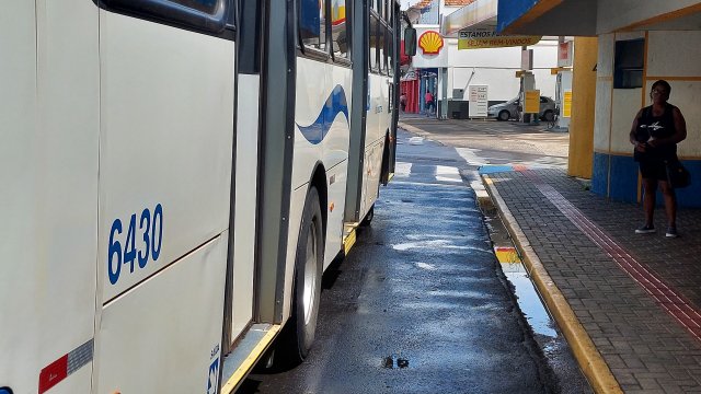 Vereadores propõem aplicativo com informações dos ônibus circulares de Botucatu