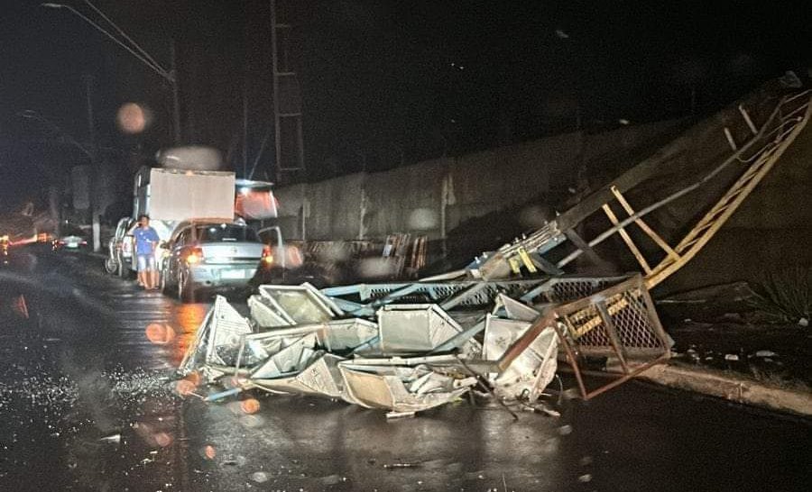 Tempestade causa estragos em Lençóis Paulista