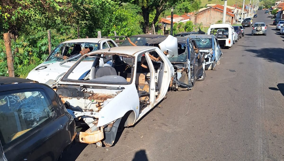 Polícia de Botucatu averigua irregularidades em desmanche