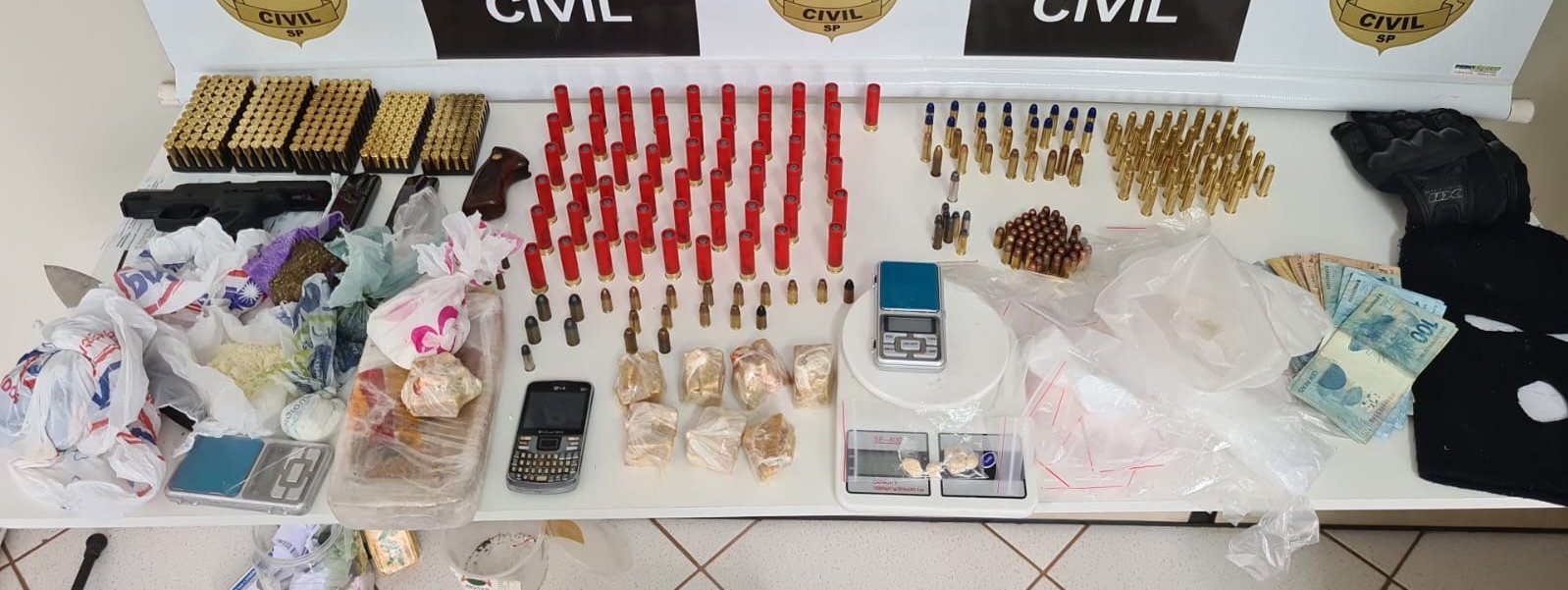 Polícia captura acusado de vender armas pelas redes sociais