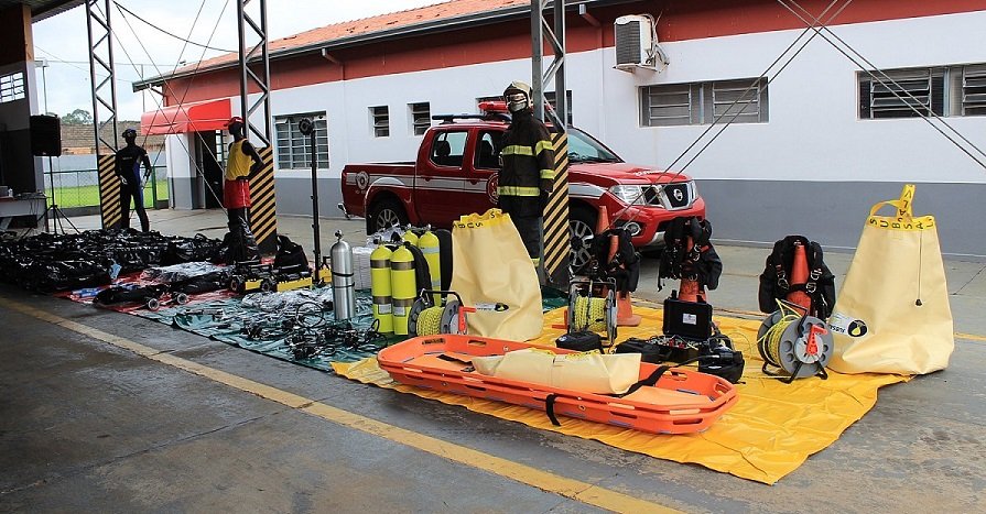 Corpo de Bombeiros de Avaré recebe novos equipamentos