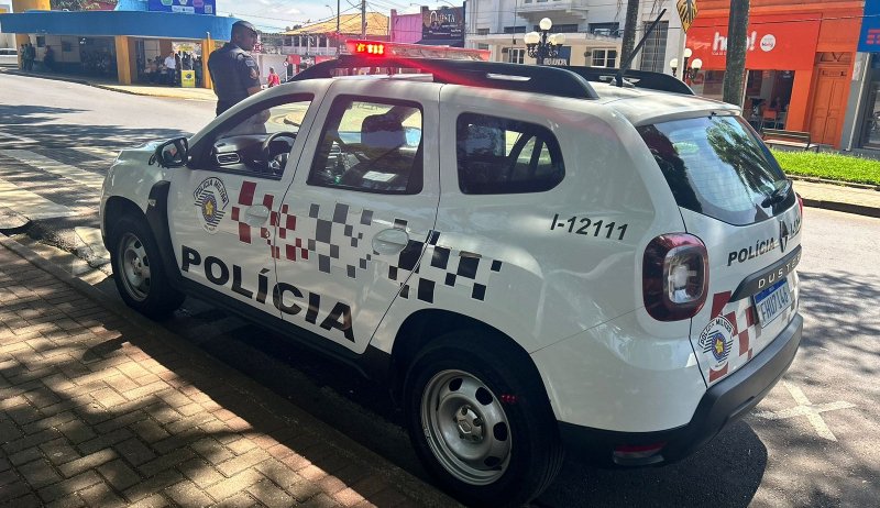 Homem é preso por furtar bacalhau em supermercado