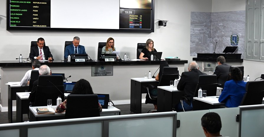 Câmara de Botucatu aprova Plano Diretor de Turismo e mudanças no Comutur