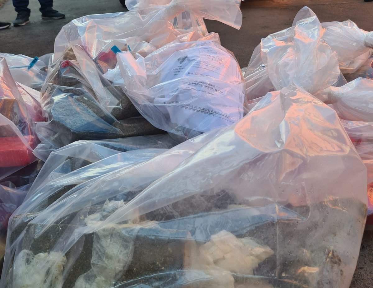 Mais de 180 kg de drogas apreendidas são incineradas pela Polícia
