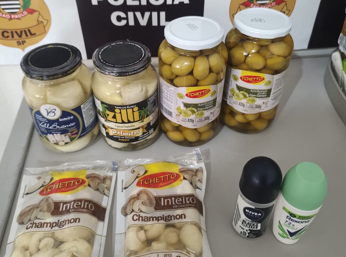 Polícia captura mulher acusada de furtos a supermercados
