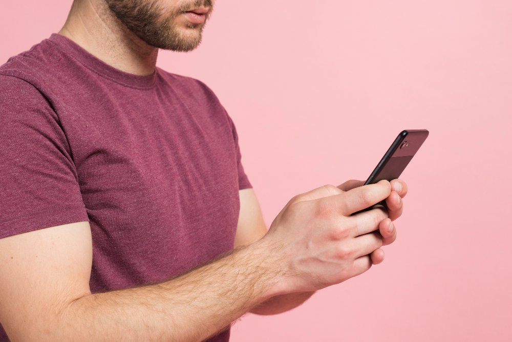 Uso frequente do celular pode afetar a quantidade de espermatozoides