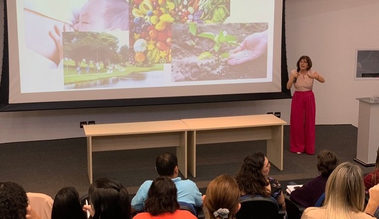 Gestores de ensino de Botucatu recebem capacitação sobre alergia alimentar