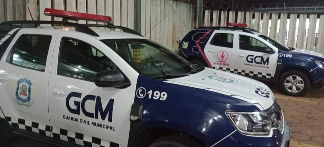 Mulher é agredida a golpes de madeira e tapas pelo ex-amásio
