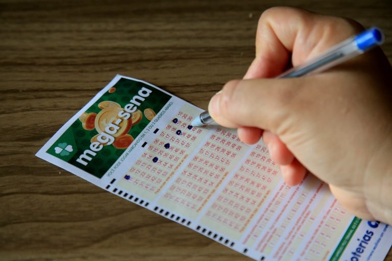 Nenhuma aposta acerta a Mega-Sena e prêmio acumula para R$ 40 milhões