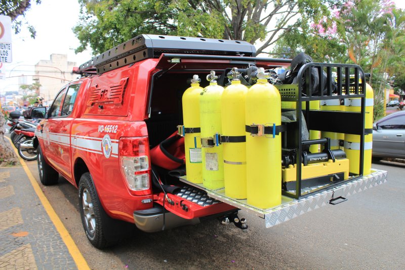 Corpo de Bombeiros de Avaré passa a contar com viatura para resgate na água