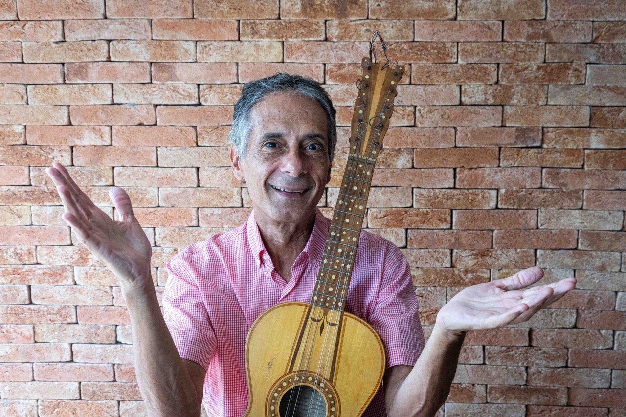 Violeiro Paulo Freire com show gratuito nesta sexta (26) no Festival de Inverno de Botucatu