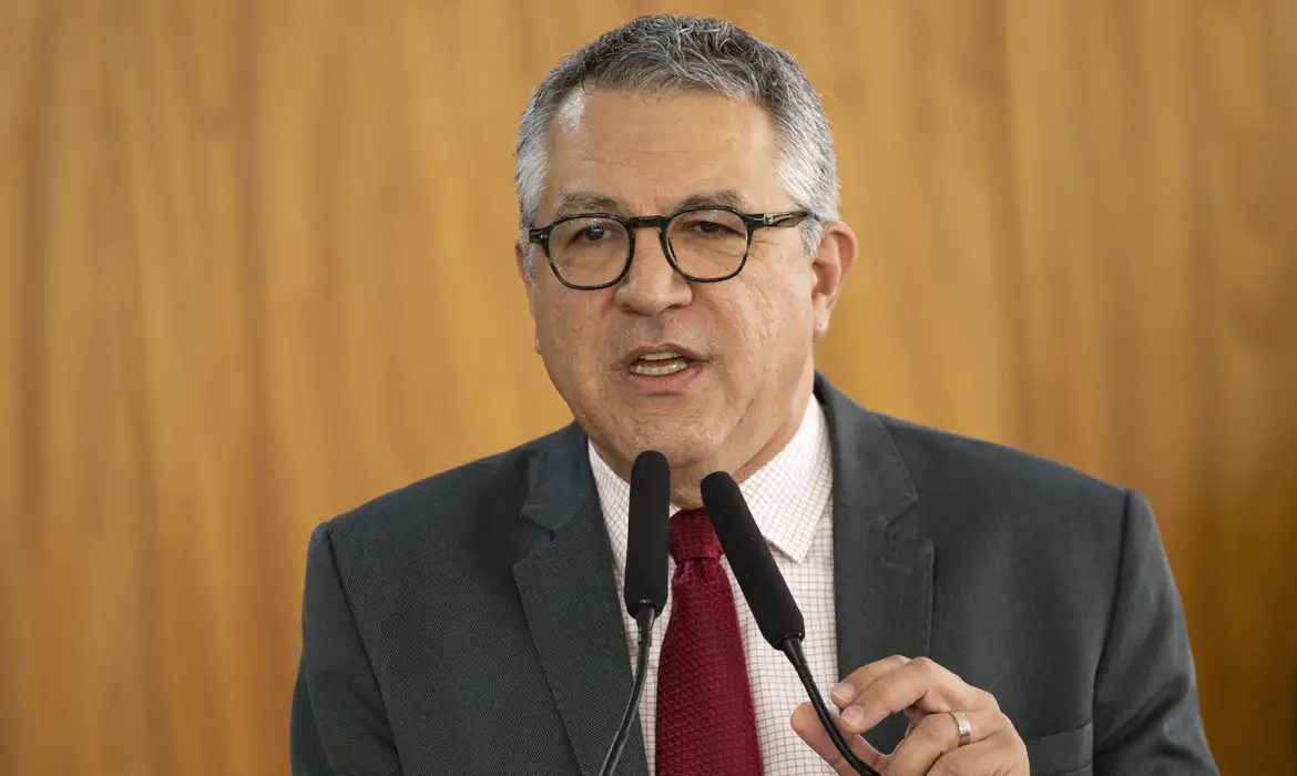 Ministro Alexandre Padilha cumprirá agenda em Botucatu nesta sexta (16)