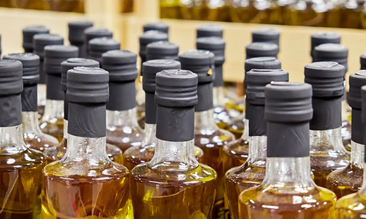 Anvisa restringe venda de azeite, sal do himalaia e chá