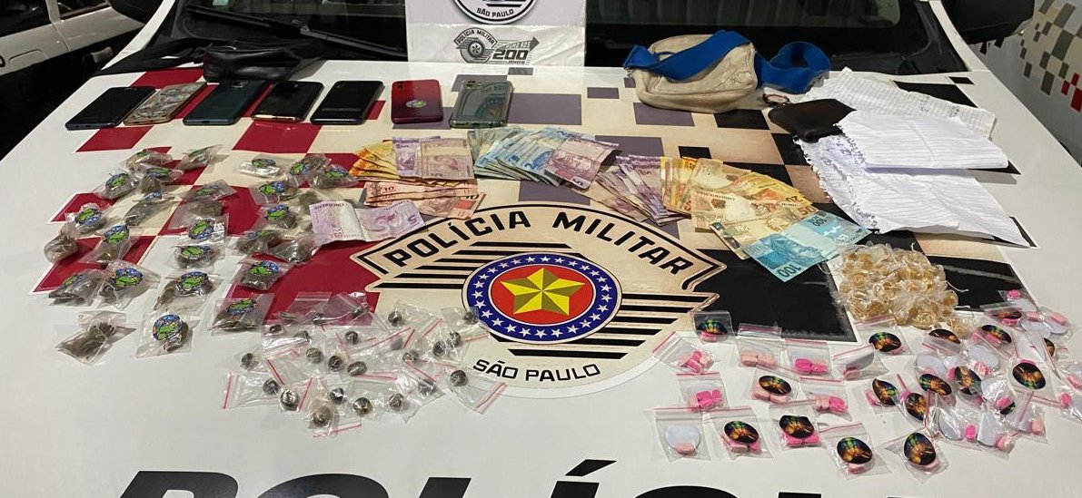PM efetua cinco prisões por tráfico de drogas no Cachoeirinha