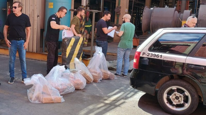 Polícia destrói mais de 120 quilos de drogas apreendidas