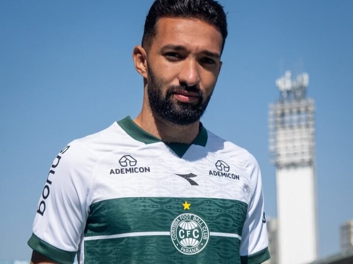 Coritiba anuncia contratação do botucatuense Clayson