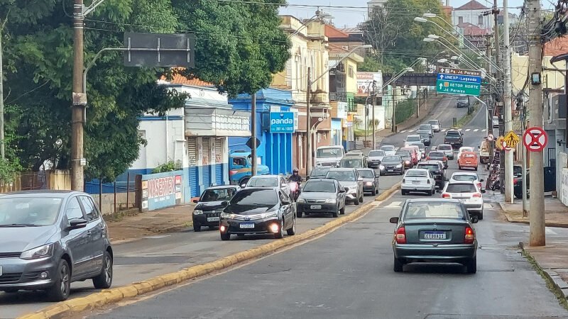 Trecho da Floriano Peixoto interditado neste domingo (29) para obras