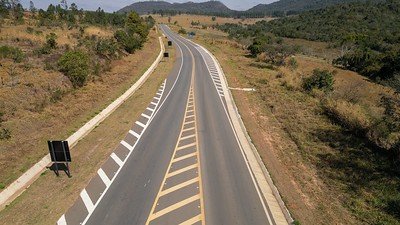 Governo de SP entrega revitalização de rodovia que liga Anhembi a Bofete
