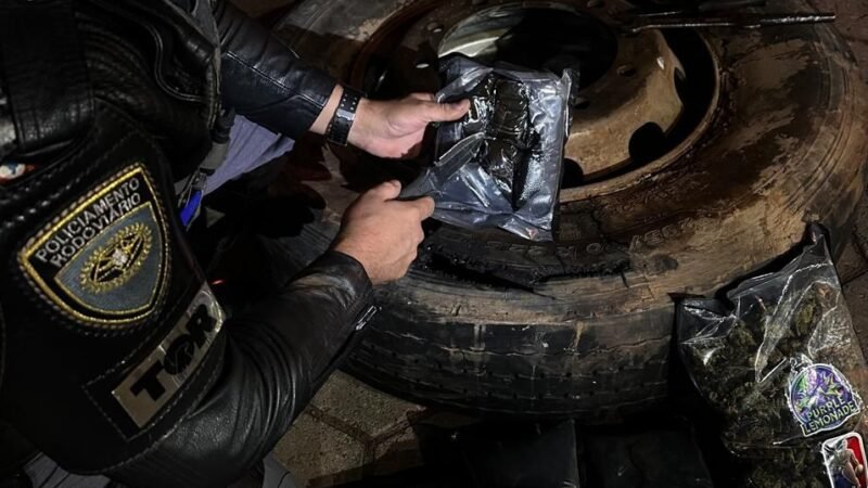 Polícia prende caminhoneiro que tentava levar drogas escondidas em pneu