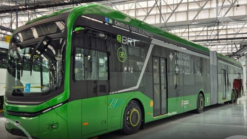 Caio lança novo modelo de ônibus articulado 100% elétrico
