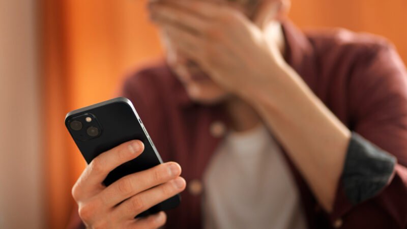 Passar 3 dias longe do celular pode mudar seu cérebro, sugere estudo