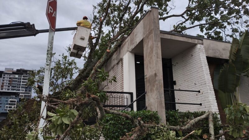 Prefeito vai à sede da CPFL para tratar de restabelecimento de energia