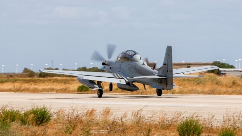 Embraer inicia entrega de caças à Força Aérea de Portugal
