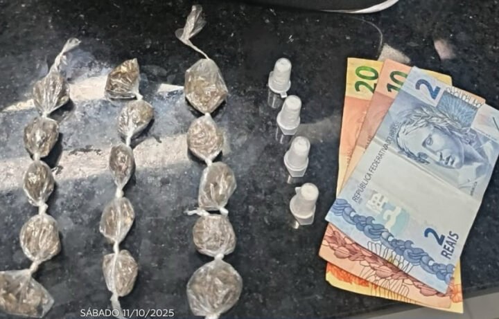 Motociclista efetua manobras perigosas e acaba detido por tráfico