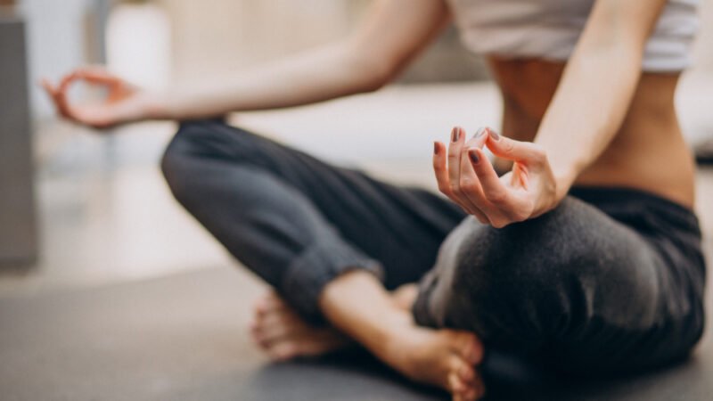 “Mindfulness” melhora saúde de mulheres com dor crônica na mandíbula