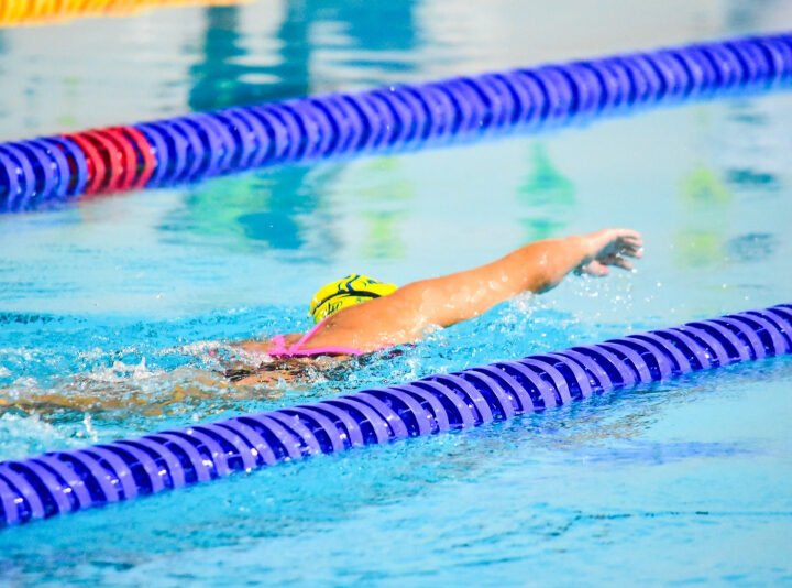 Natação supera corrida para fortalecer o coração, aponta estudo