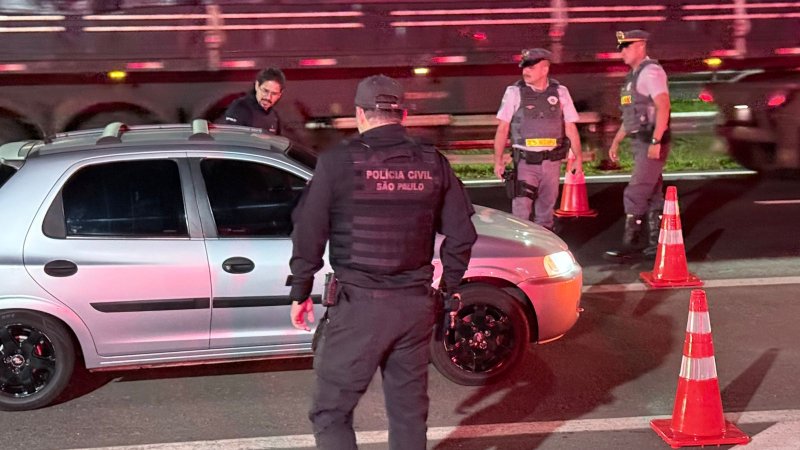 Bloqueio na Marechal Rondon resulta em 690 testes do bafômetro