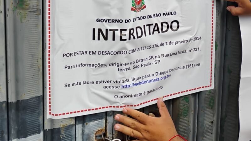 Desmanche de veículos com peças irregularidades é interditado