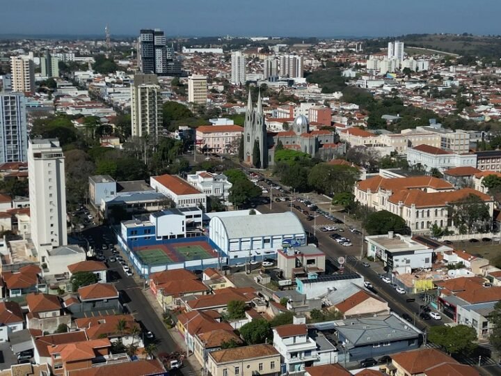 Vereadores aprovam projeto que altera o nome de Botucatu