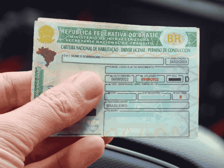 Lula sanciona lei que garante renovação automática da CNH