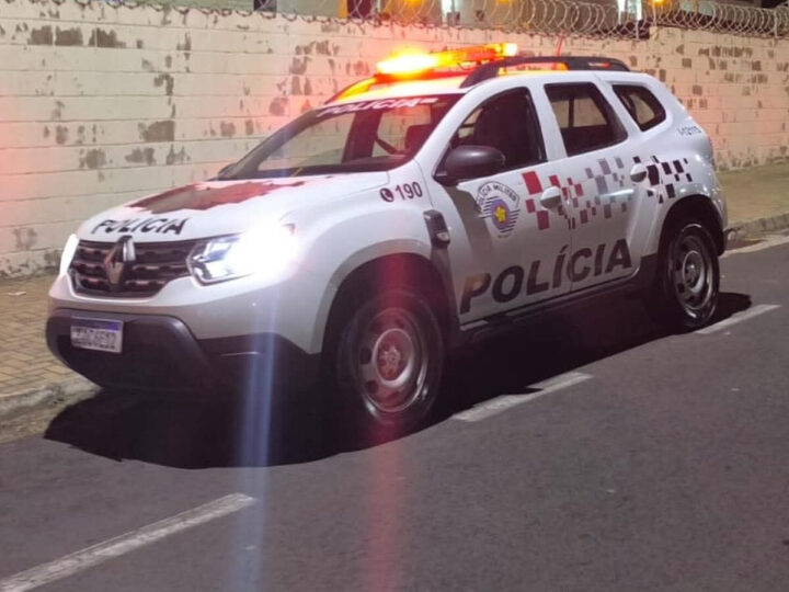Criança aciona PM para denunciar violência doméstica contra mulher grávida