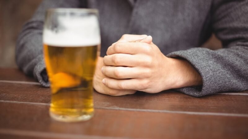 Cada litro a menos de álcool ao ano pode reduzir mortalidade por câncer