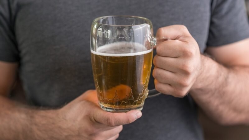 Por que a “barriga de chope” pode ser tão perigosa para a saúde do coração