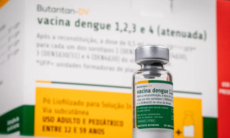 Botucatu contará com 28 postos de vacinação contra a dengue no domingo (18)