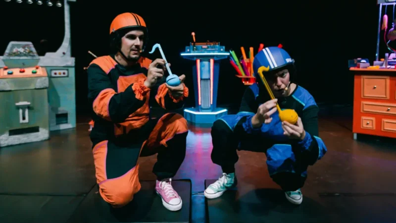 “O Fabuloso Laboratório” será atração teatral no sábado (31)